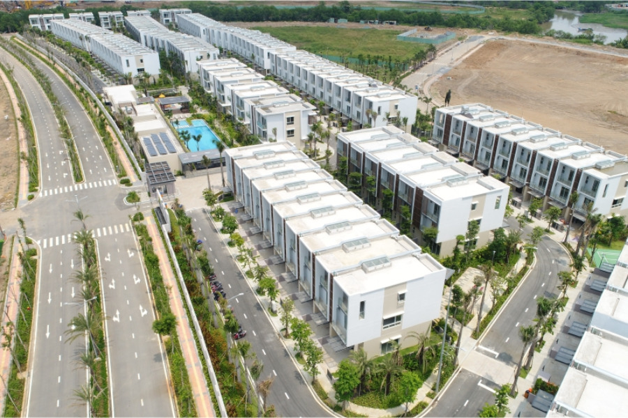 Mỗi căn biệt thự đều sở hữu 2 mặt thoáng trước sau, đón ánh sáng tự nhiên và gió mát, tạo cảm giác thông thoáng và rộng rãi